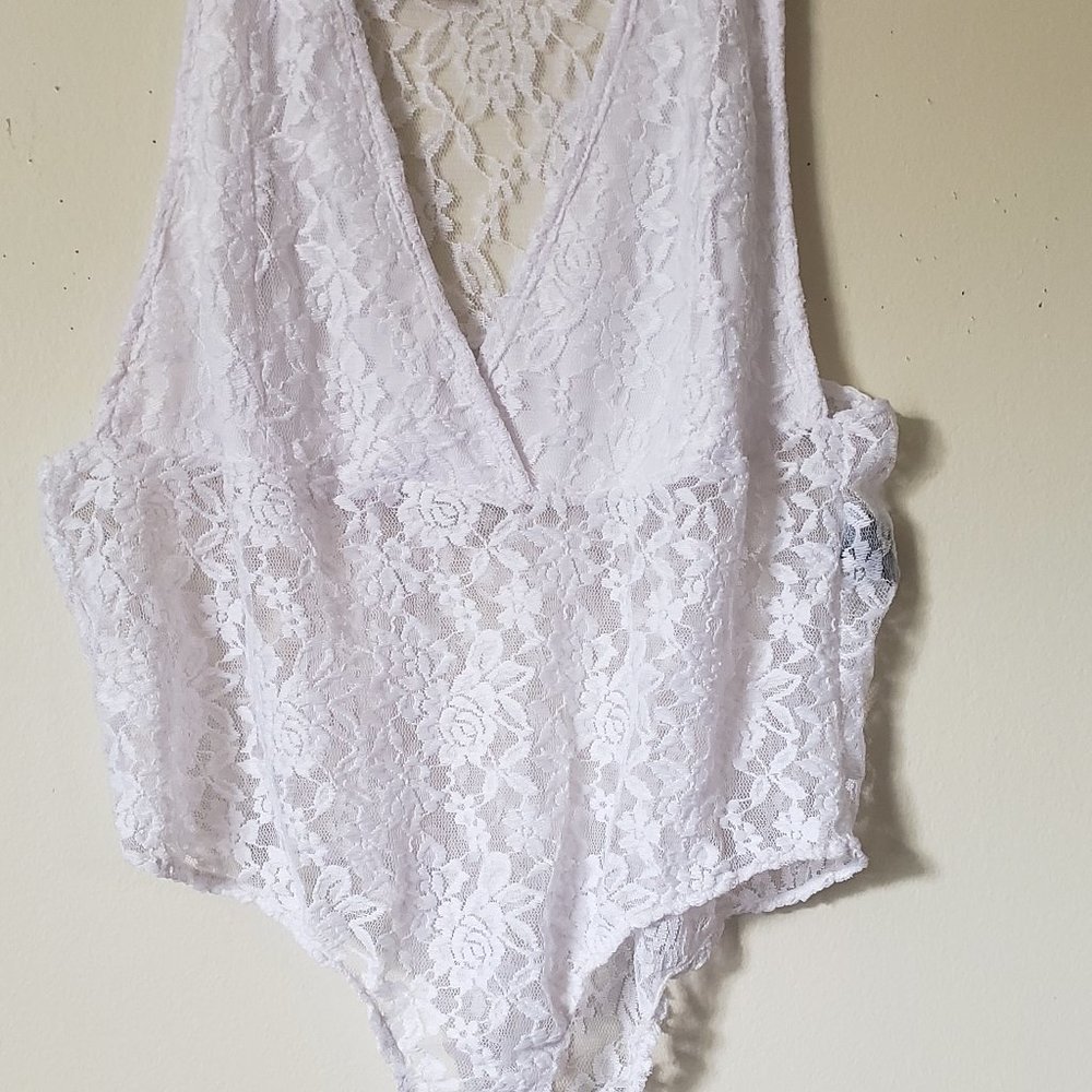 NWT White Lace Lingerie, 3X